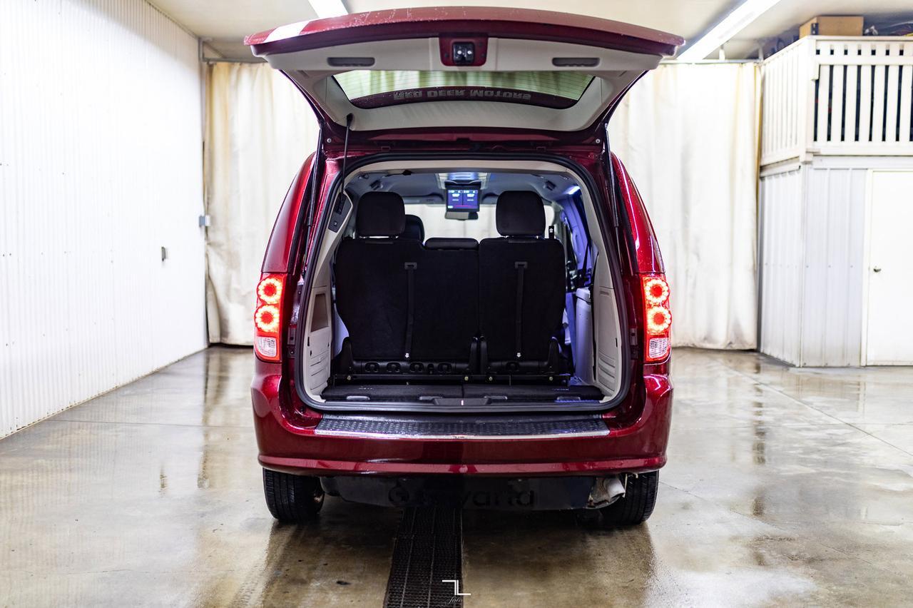 2017 Dodge Grand Caravan Crew Plus Savaria Wheelchair Conversion Leather Nav BCam Red Deer AB