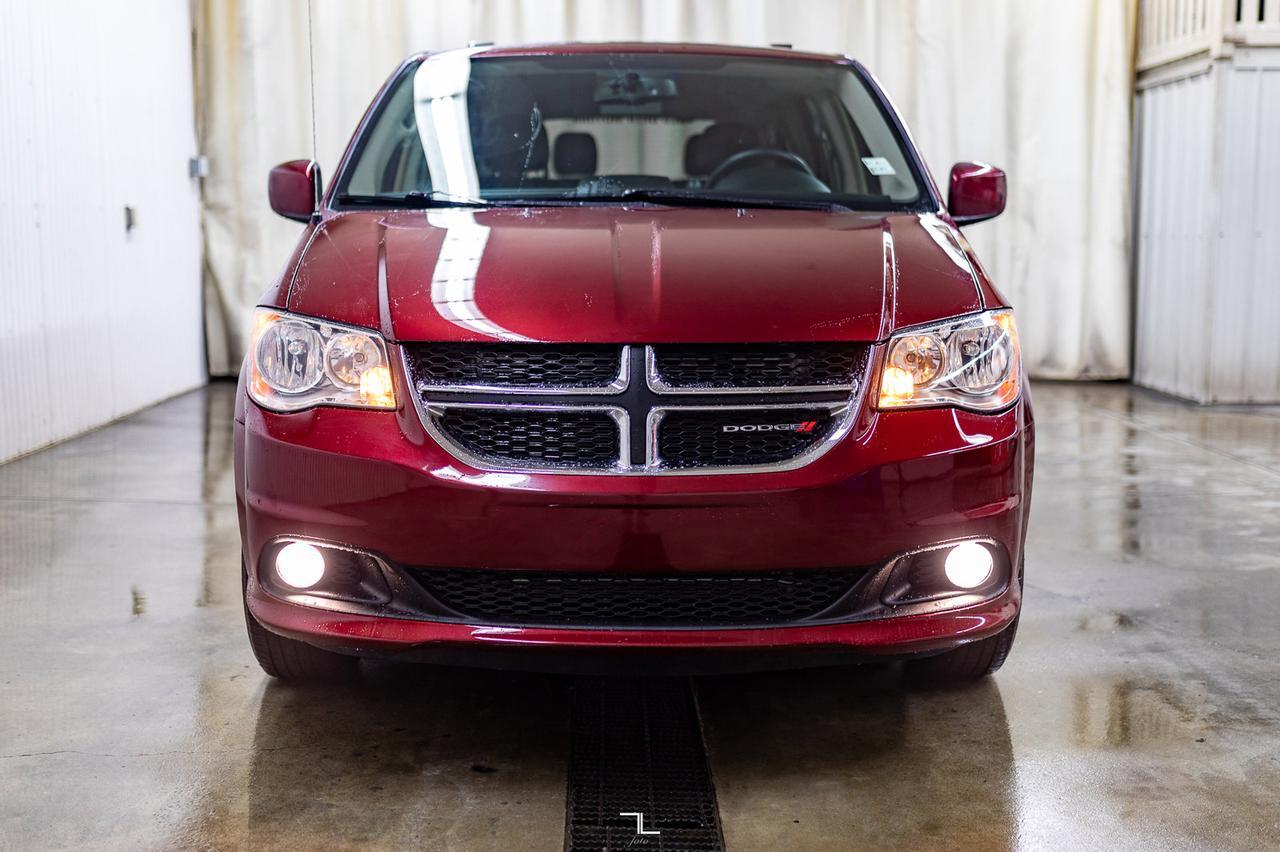 2017 Dodge Grand Caravan Crew Plus Savaria Wheelchair Conversion Leather Nav BCam Red Deer AB