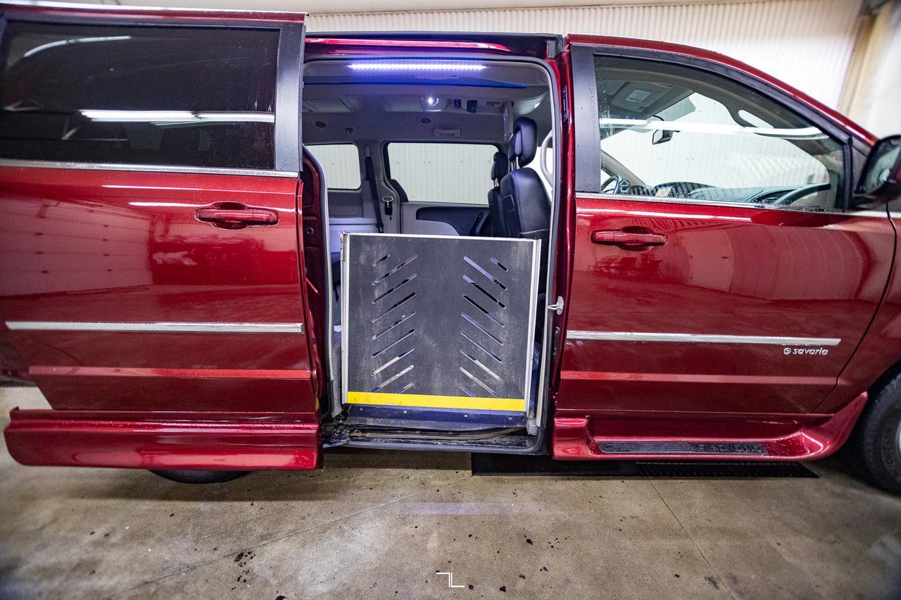 2017 Dodge Grand Caravan Crew Plus Savaria Wheelchair Conversion Leather Nav BCam Red Deer AB