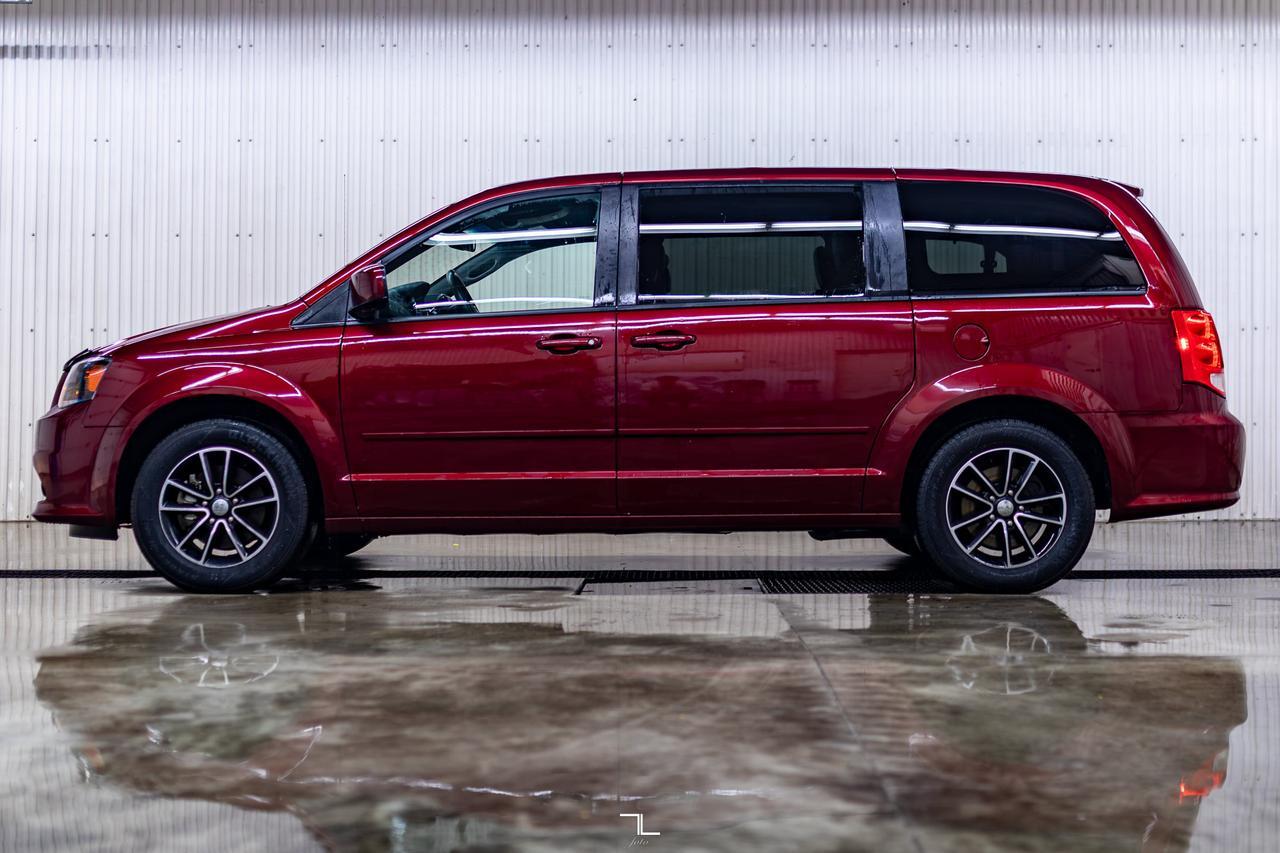 2017 Dodge Grand Caravan GT Leather BCam Power Doors Red Deer AB