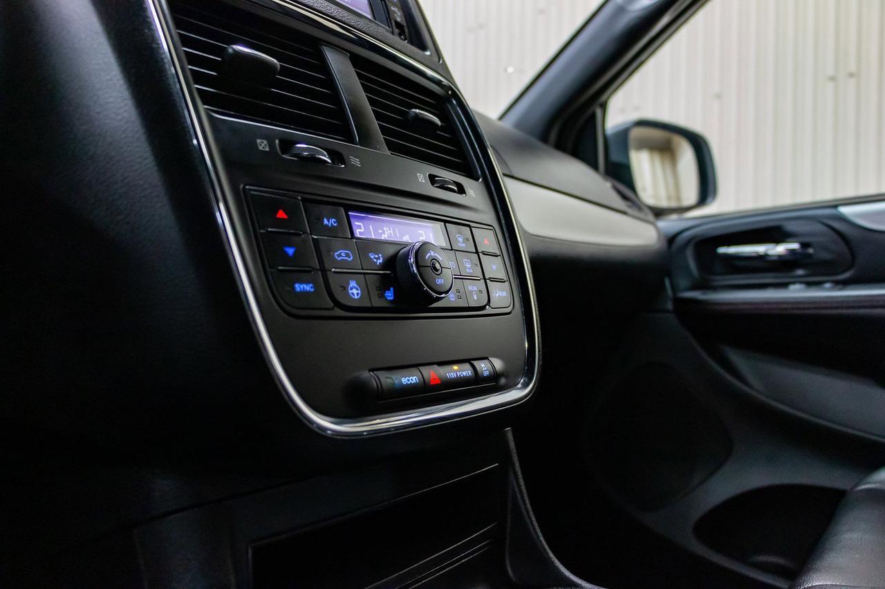 2017 Dodge Grand Caravan GT Leather Nav DVD Red Deer AB