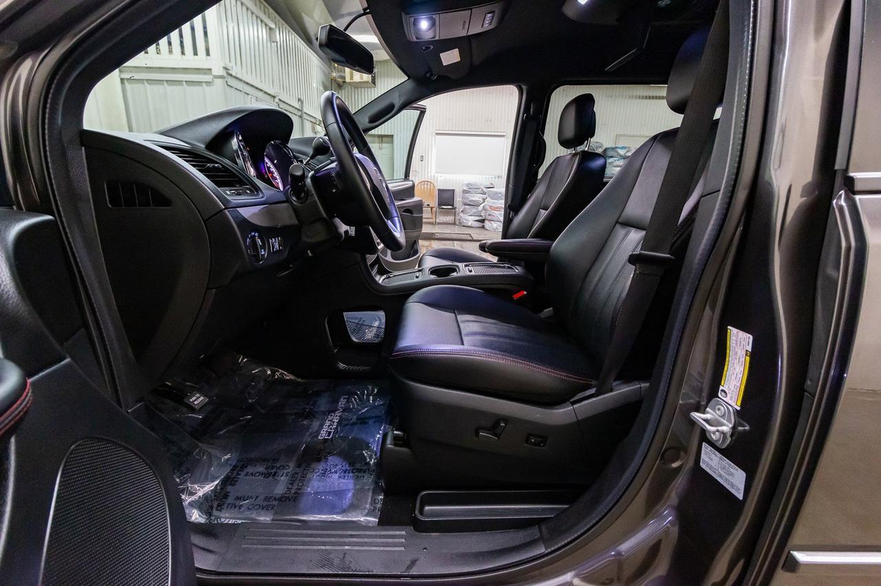 2017 Dodge Grand Caravan GT Leather Nav DVD Red Deer AB