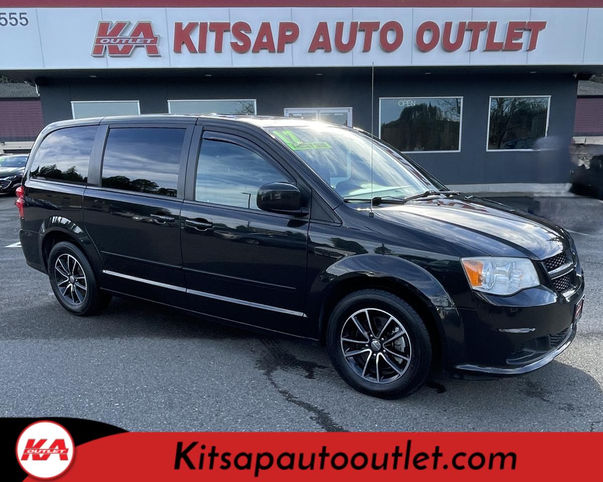 2017 Dodge Grand Caravan Passenger SE Plus Minivan 4D