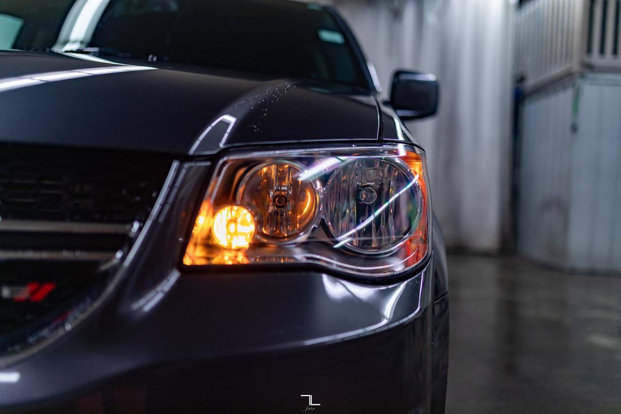 2017 Dodge Grand Caravan Premium Plus Leather Nav DVD BCam Red Deer AB