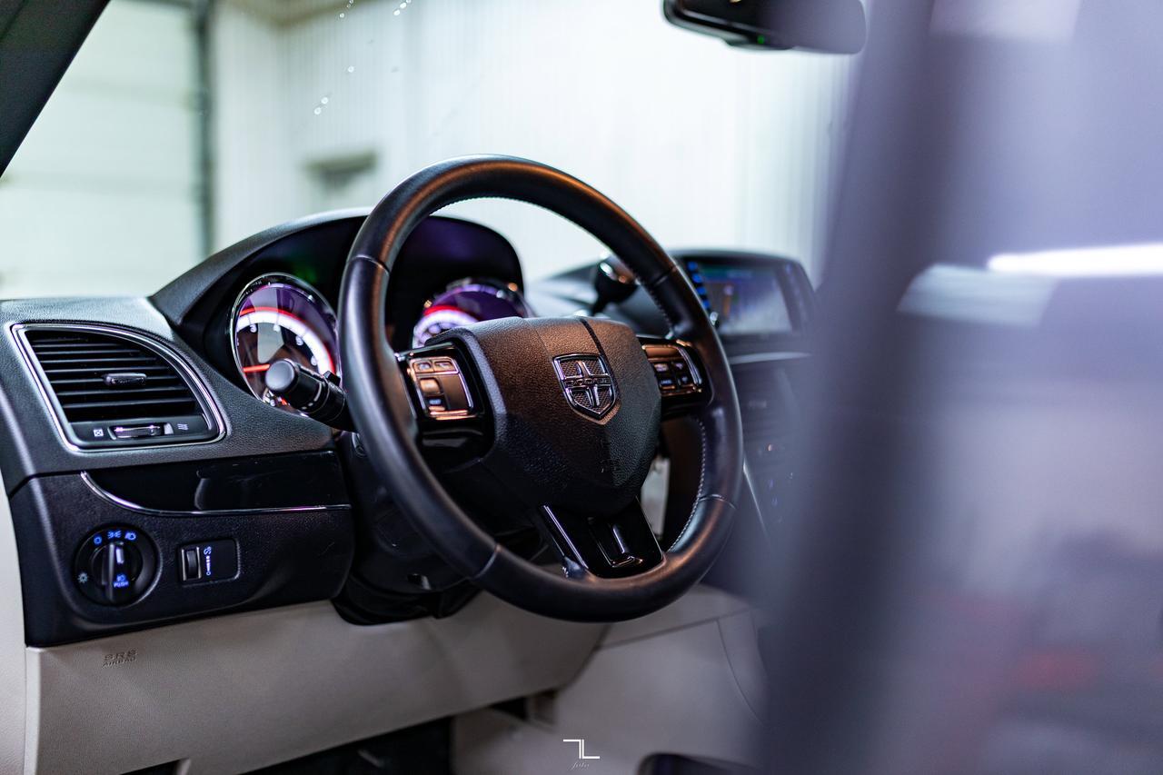 2017 Dodge Grand Caravan Premium Plus Leather Nav DVD BCam Red Deer AB