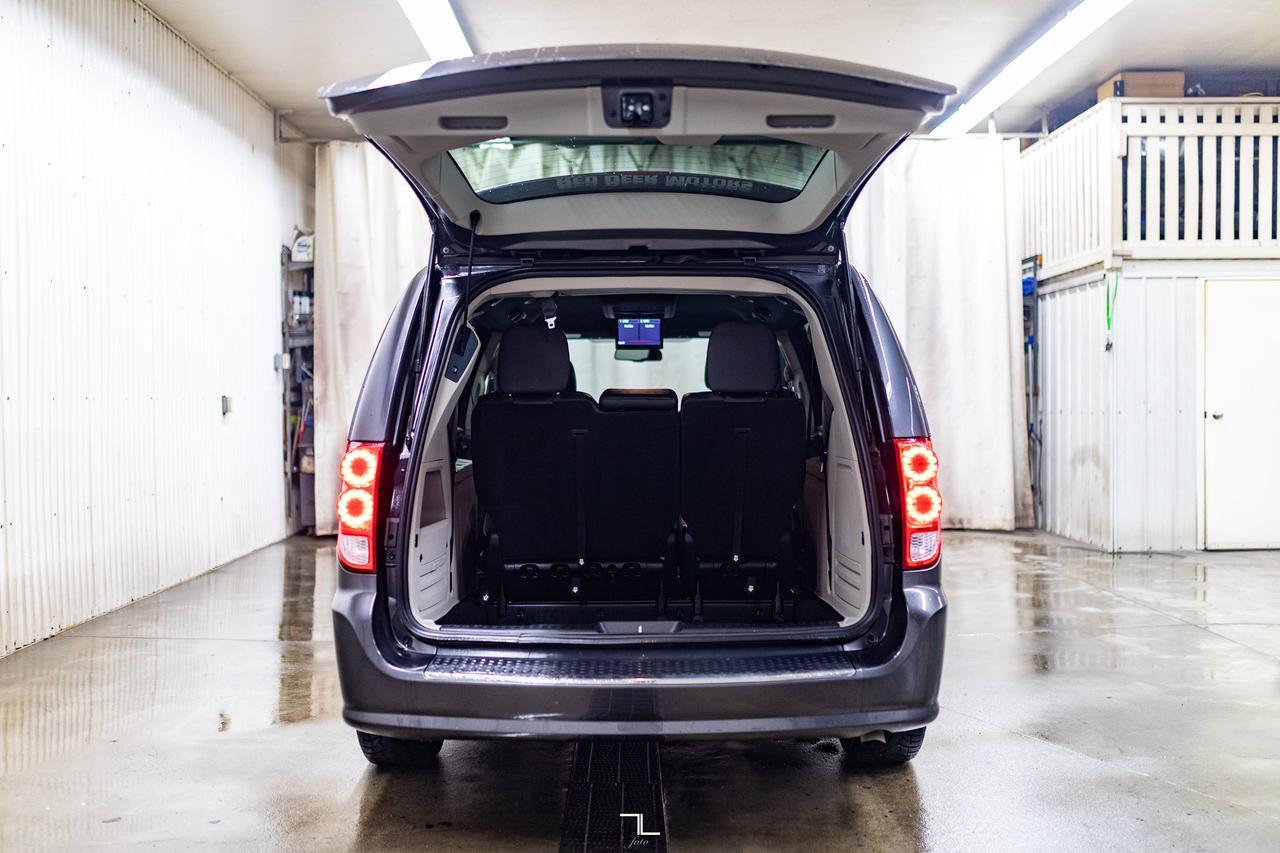 2017 Dodge Grand Caravan Premium Plus Leather Nav DVD BCam Red Deer AB