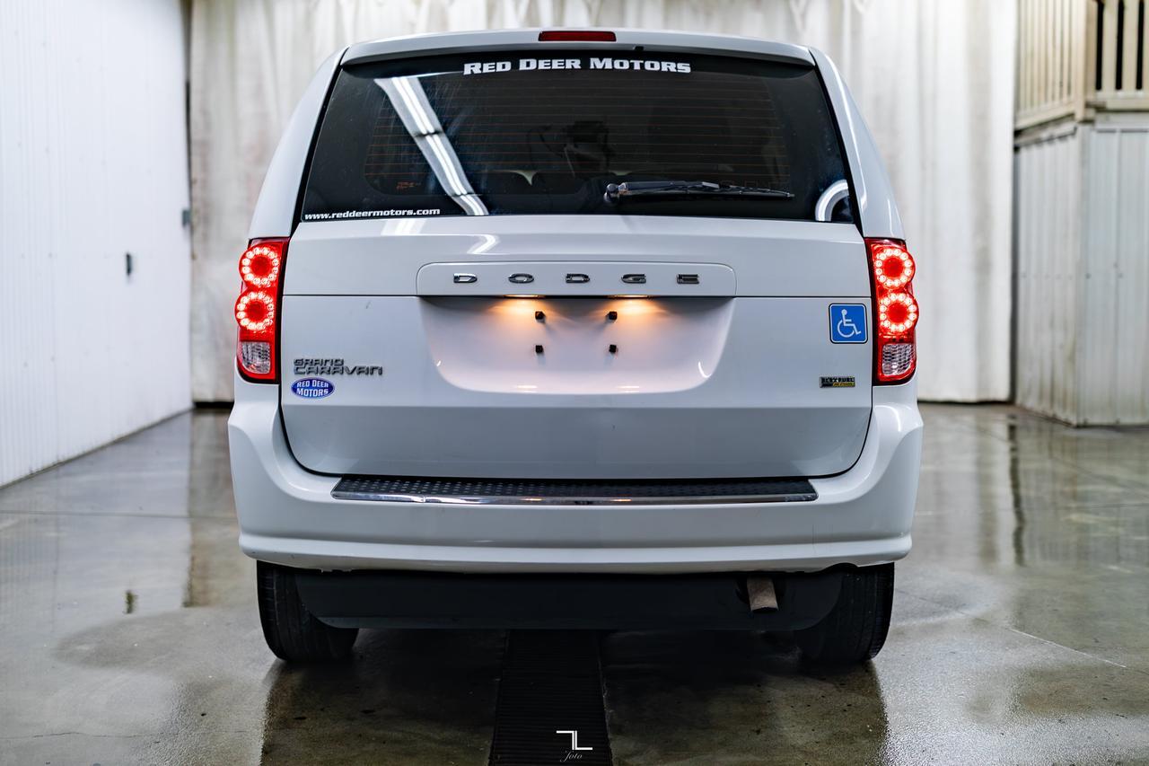 2017 Dodge Grand Caravan SE Braun Ability Wheelchair Lift Red Deer AB