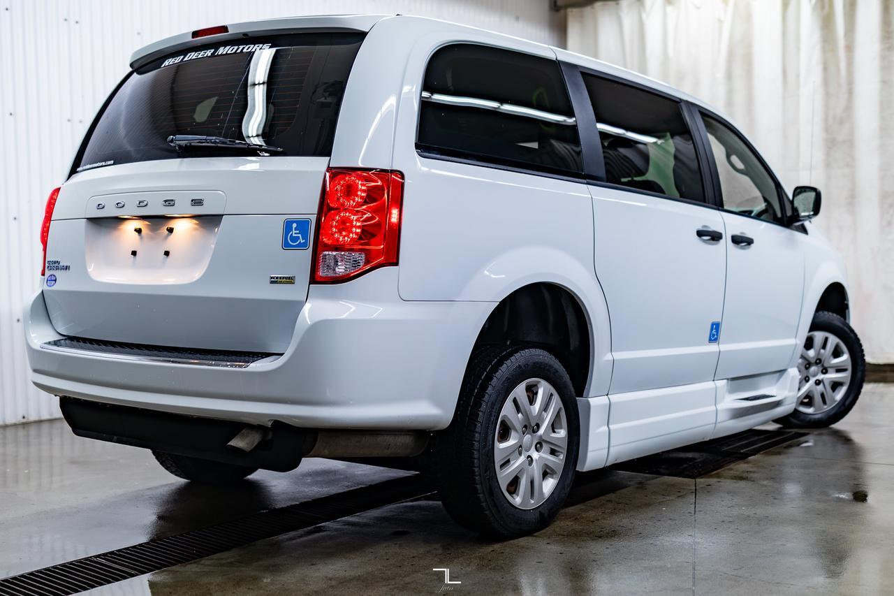 2017 Dodge Grand Caravan SE Braun Ability Wheelchair Lift Red Deer AB