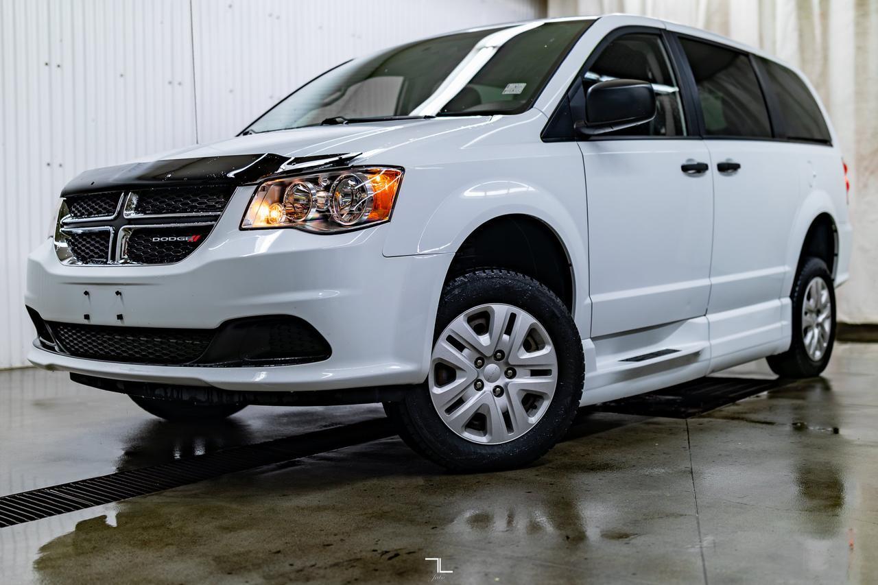 2017 Dodge Grand Caravan SE Braun Ability Wheelchair Lift Red Deer AB