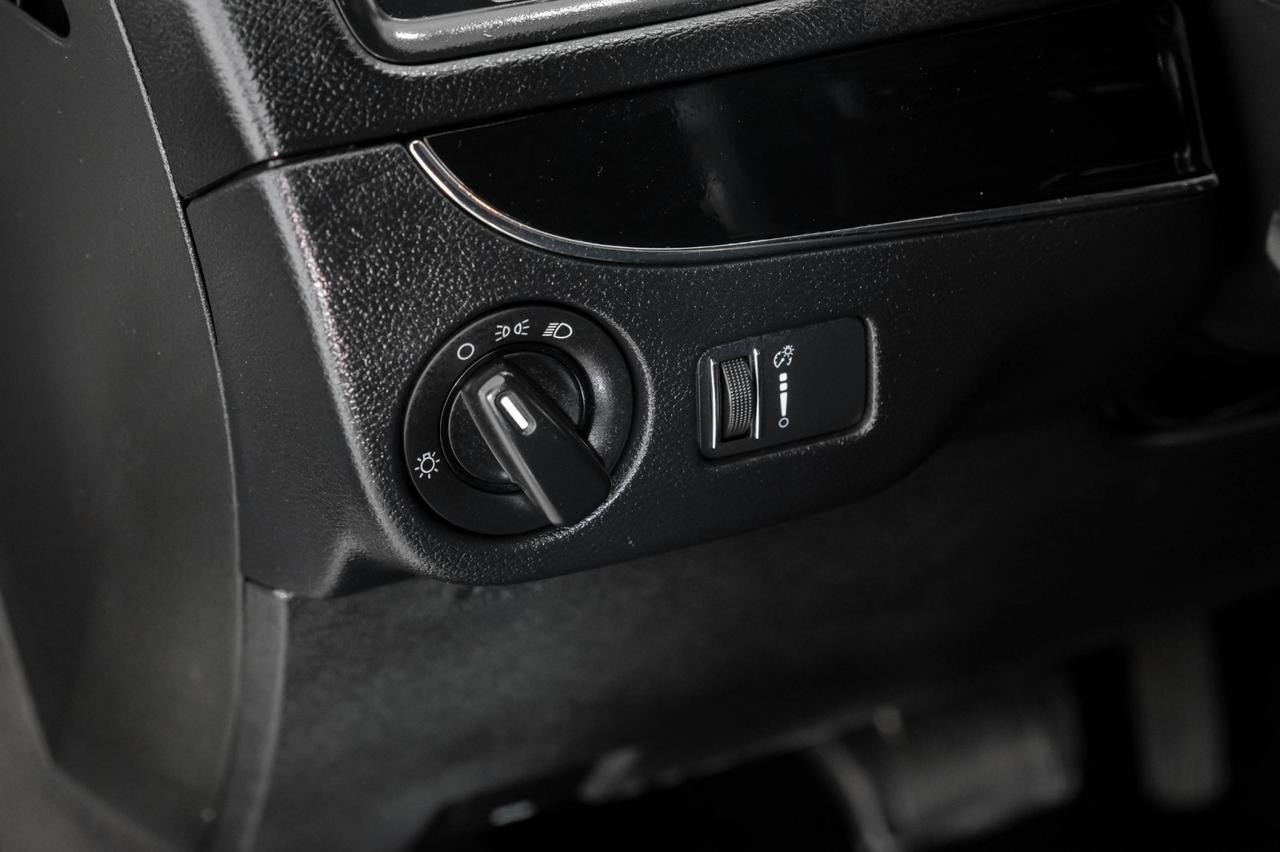 2017 Dodge Grand Caravan SE PLUS AUTOMATIC REAR CAMERA BLUETOOTH QUAD BUCKET CHAIRS THIRD ROW SEAT CRUISE CONTROL Carrollton TX