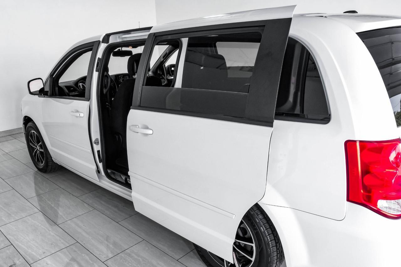 2017 Dodge Grand Caravan SE PLUS AUTOMATIC REAR CAMERA BLUETOOTH QUAD BUCKET CHAIRS THIRD ROW SEAT CRUISE CONTROL Carrollton TX