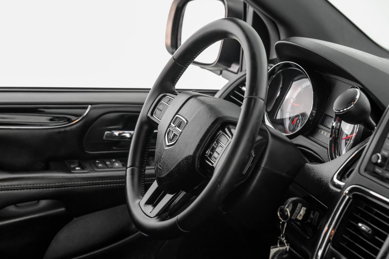 2017 Dodge Grand Caravan SE PLUS AUTOMATIC REAR CAMERA BLUETOOTH QUAD BUCKET CHAIRS THIRD ROW SEAT CRUISE CONTROL Carrollton TX