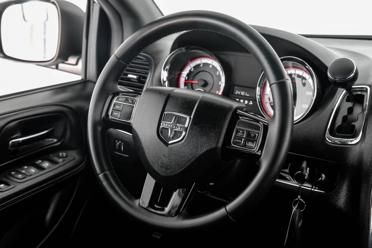 2017 Dodge Grand Caravan SE PLUS AUTOMATIC REAR CAMERA BLUETOOTH QUAD BUCKET CHAIRS THIRD ROW SEAT CRUISE CONTROL Carrollton TX