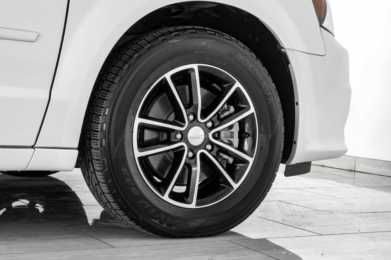 2017 Dodge Grand Caravan SE PLUS AUTOMATIC REAR CAMERA BLUETOOTH QUAD BUCKET CHAIRS THIRD ROW SEAT CRUISE CONTROL Carrollton TX