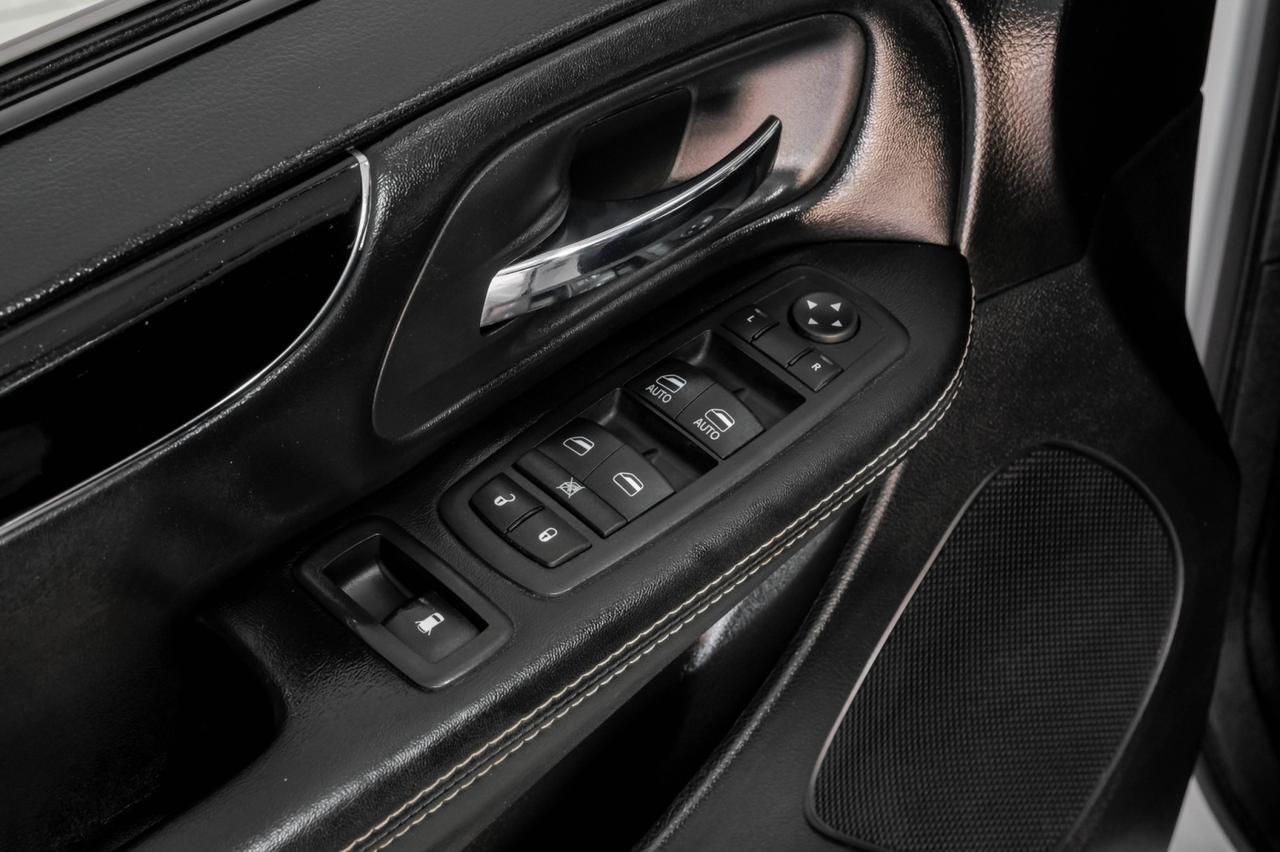 2017 Dodge Grand Caravan SE PLUS AUTOMATIC REAR CAMERA BLUETOOTH QUAD BUCKET CHAIRS THIRD ROW SEAT CRUISE CONTROL Carrollton TX