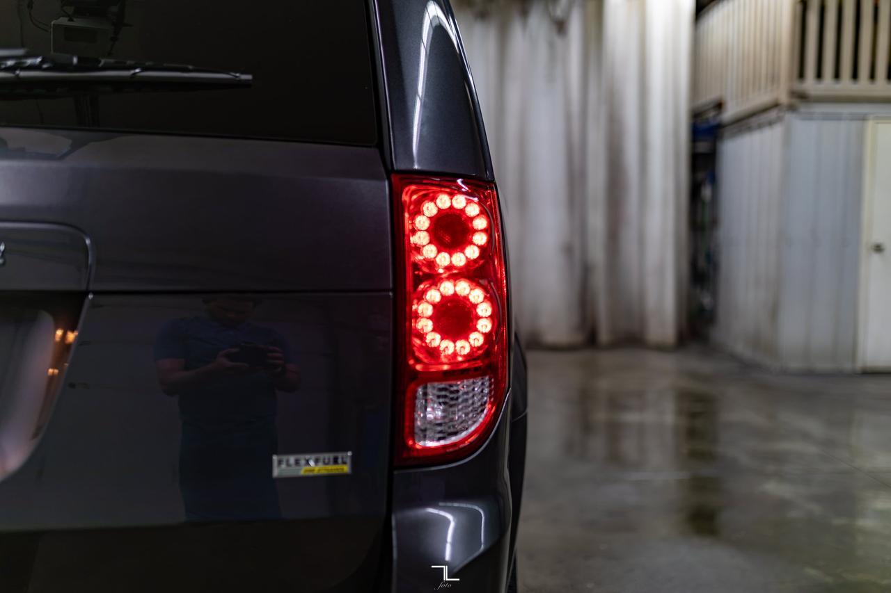 2017 Dodge Grand Caravan SE Plus Braun Wheelchair Conversion BCam Red Deer AB