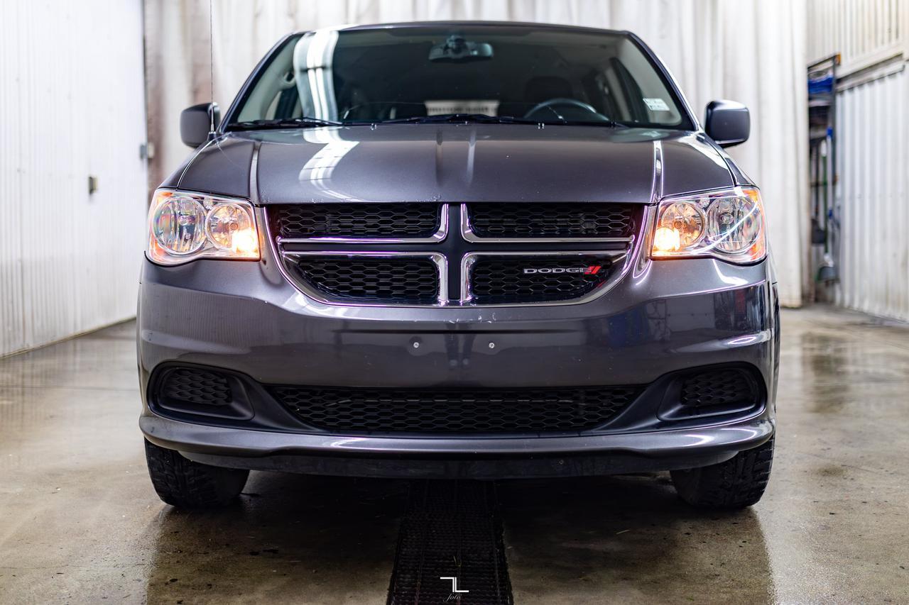 2017 Dodge Grand Caravan SE Plus Braun Wheelchair Conversion BCam Red Deer AB