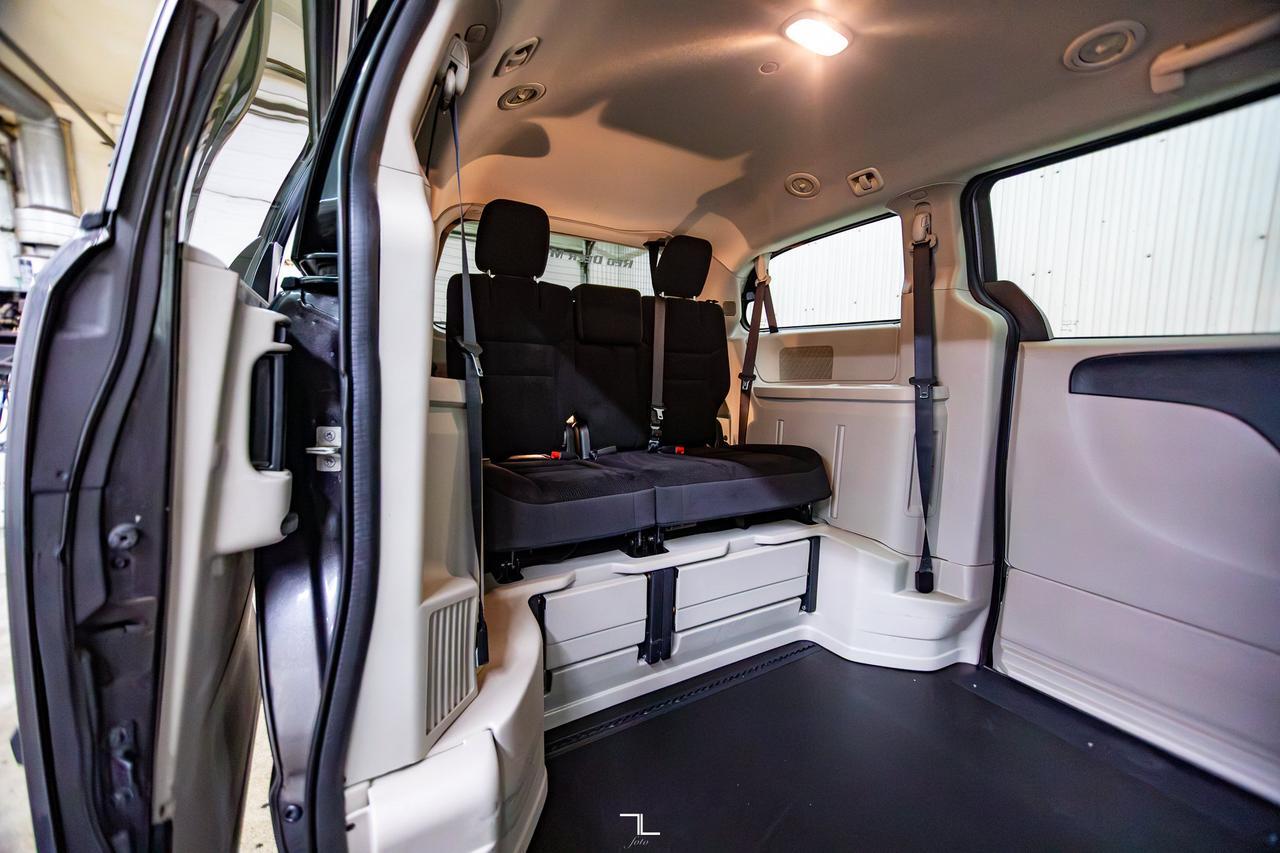 2017 Dodge Grand Caravan SE Plus Braun Wheelchair Conversion BCam Red Deer AB