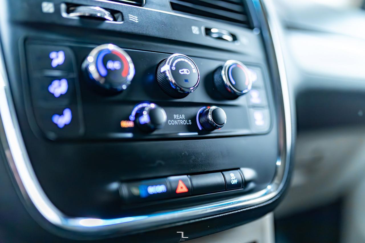 2017 Dodge Grand Caravan SE Plus Red Deer AB