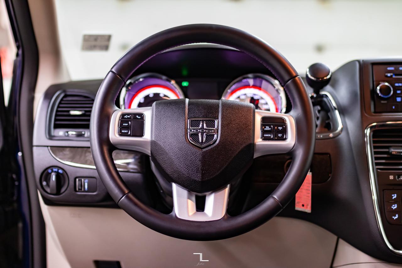 2017 Dodge Grand Caravan SE Plus Red Deer AB