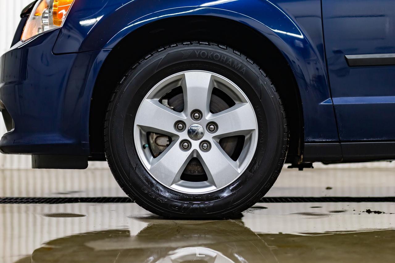 2017 Dodge Grand Caravan SE Plus Red Deer AB