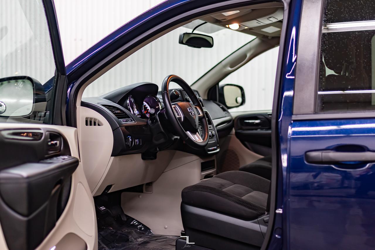 2017 Dodge Grand Caravan SE Plus Red Deer AB