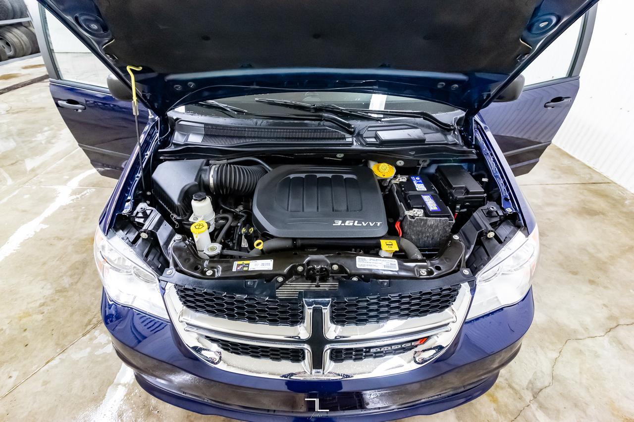 2017 Dodge Grand Caravan SE Plus Red Deer AB