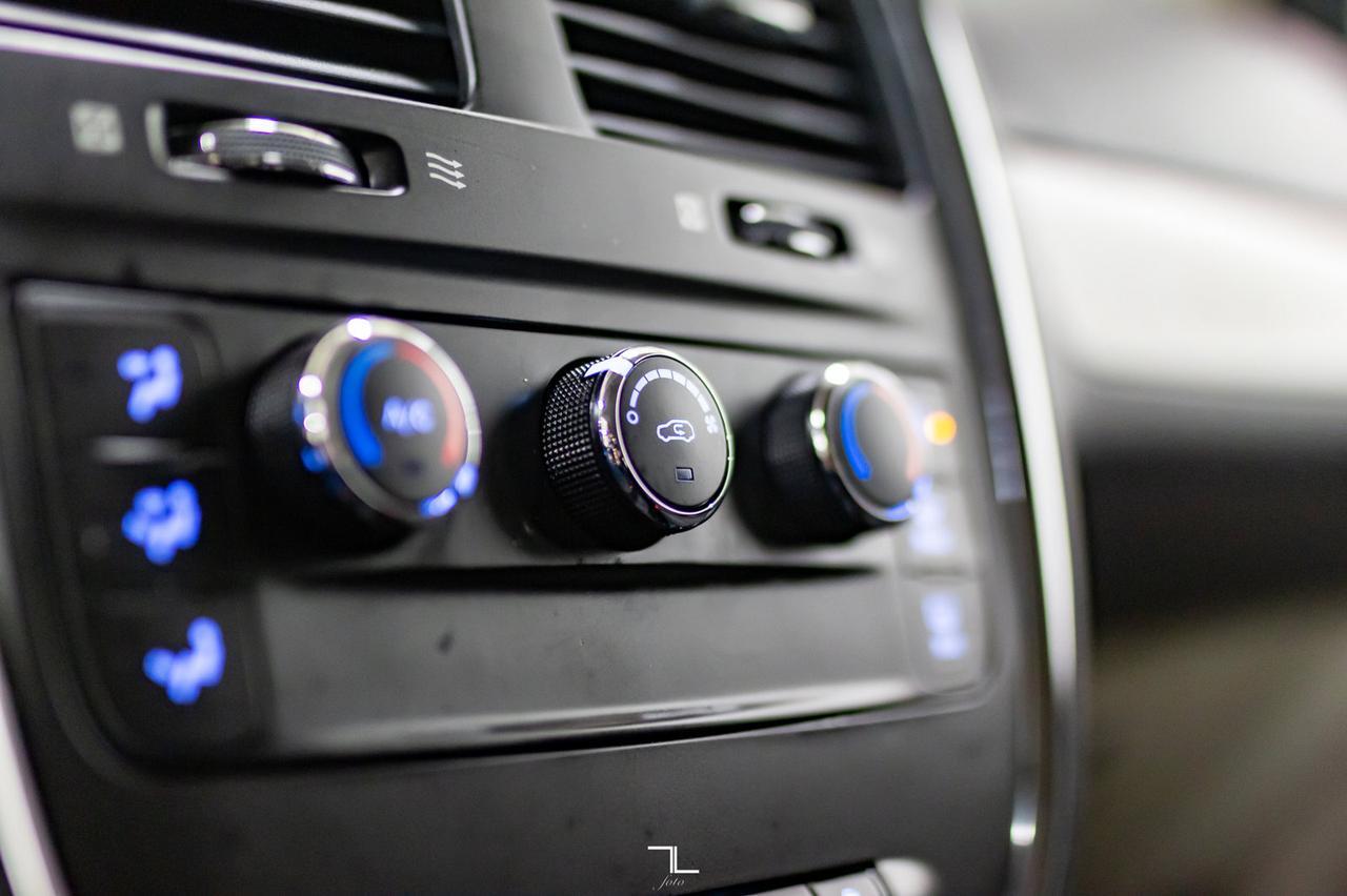 2017 Dodge Grand Caravan SE Plus Red Deer AB