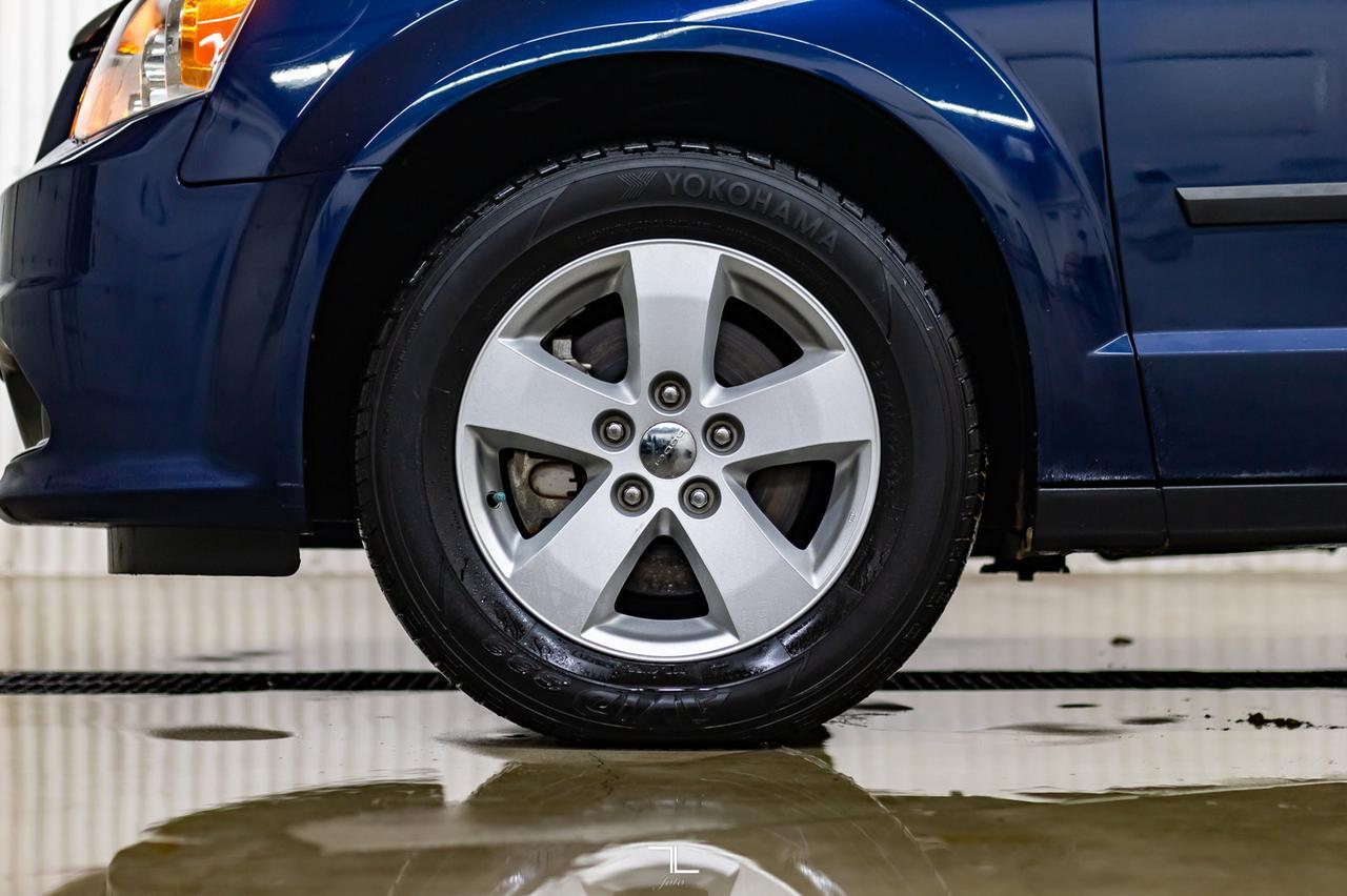 2017 Dodge Grand Caravan SE Plus Red Deer AB