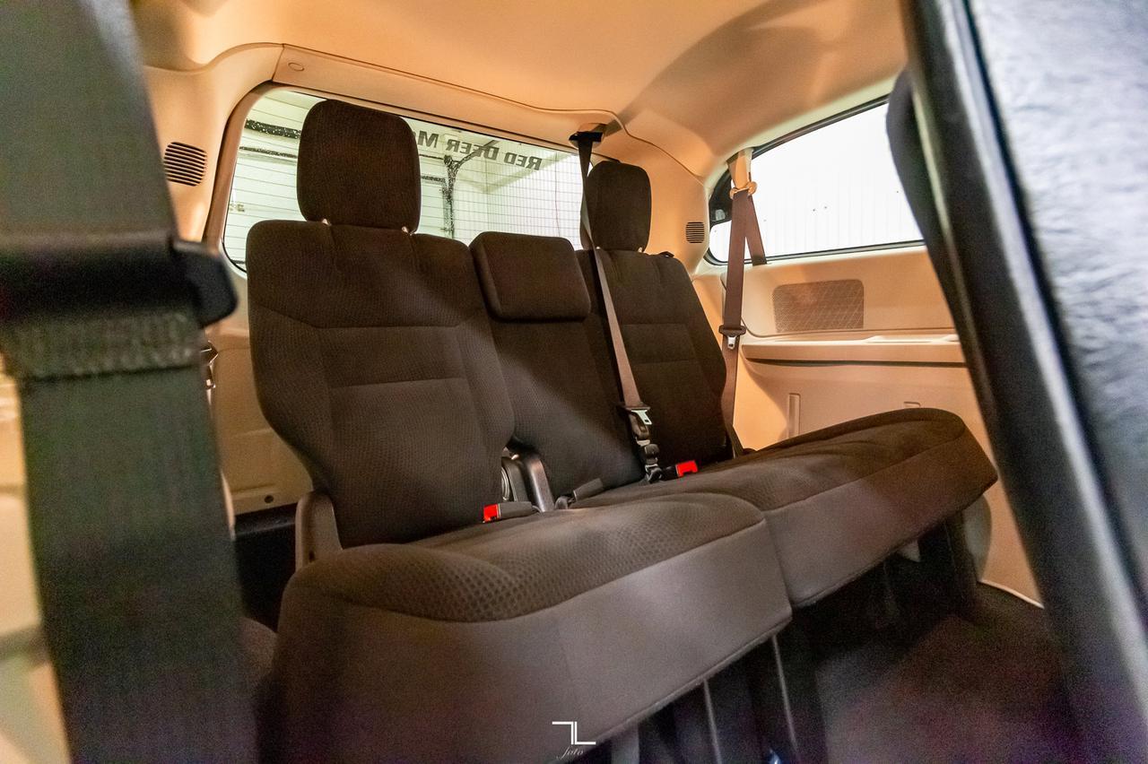 2017 Dodge Grand Caravan SE Plus Red Deer AB