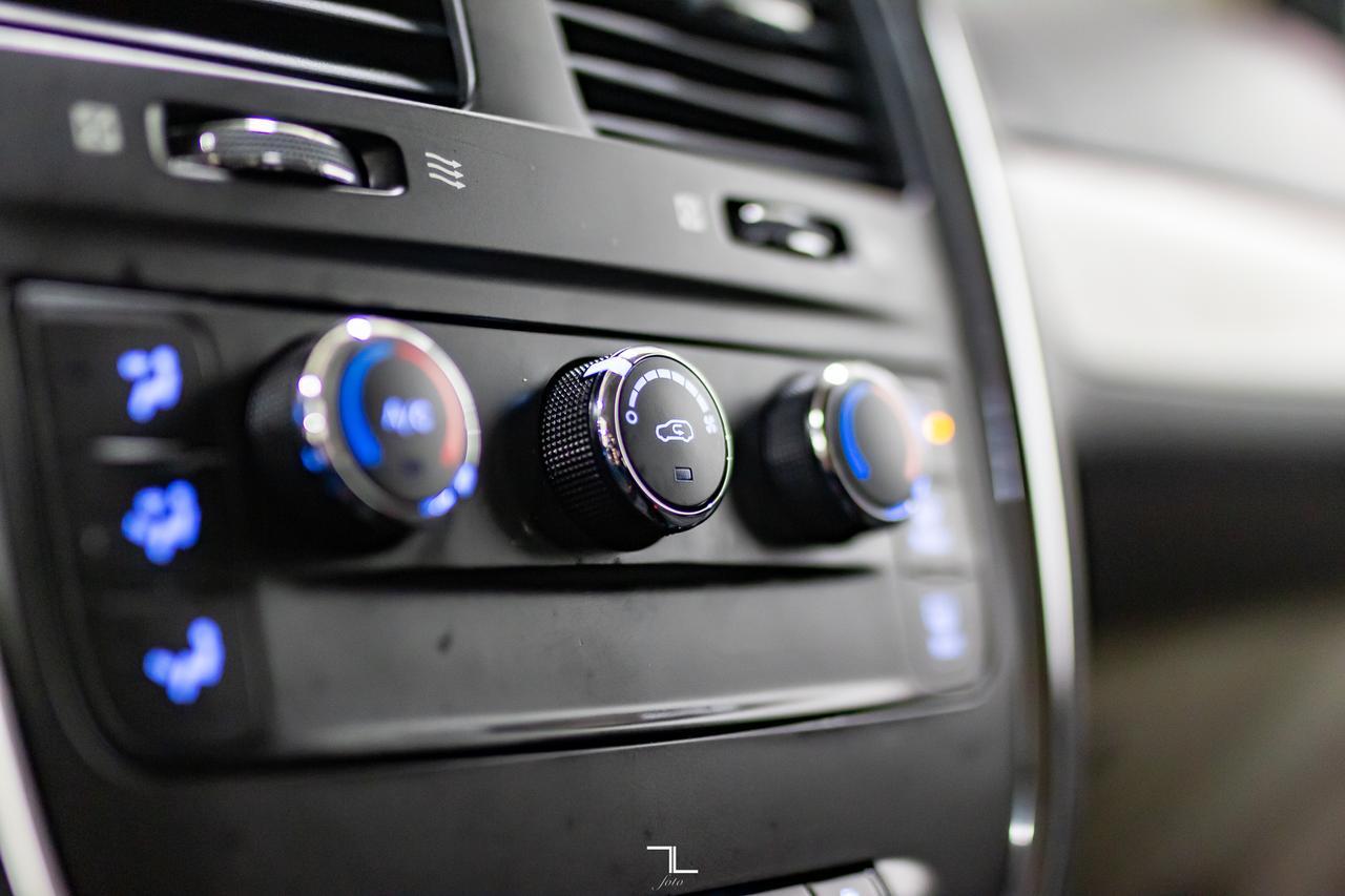 2017 Dodge Grand Caravan SE Plus Red Deer AB