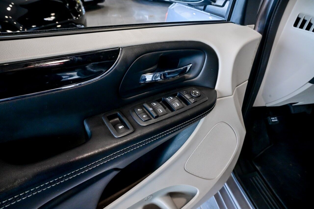 2017 Dodge Grand Caravan SE Plus Springfield NJ