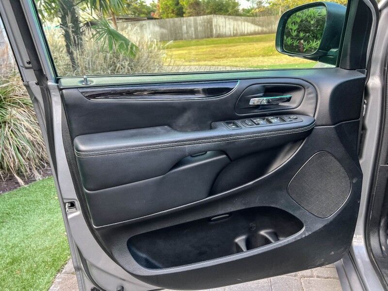 2017 Dodge Grand Caravan SE Plus Wilmington NC