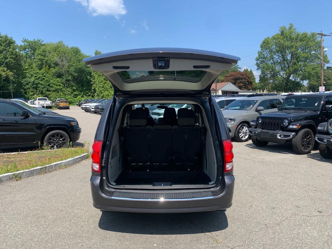 2017 Dodge Grand Caravan SE Dartmouth MA