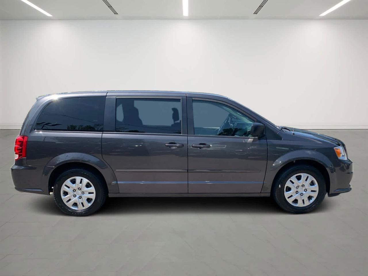 2017 Dodge Grand Caravan SE Dartmouth MA