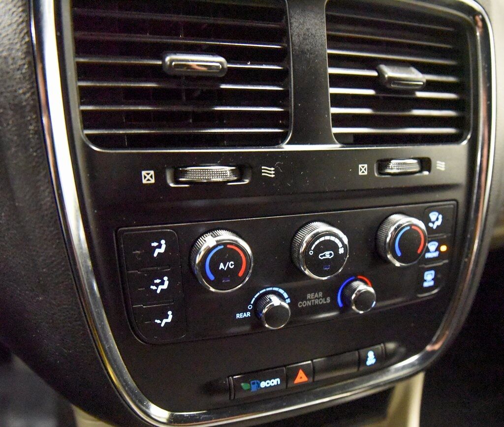 2017 Dodge Grand Caravan SXT Akron