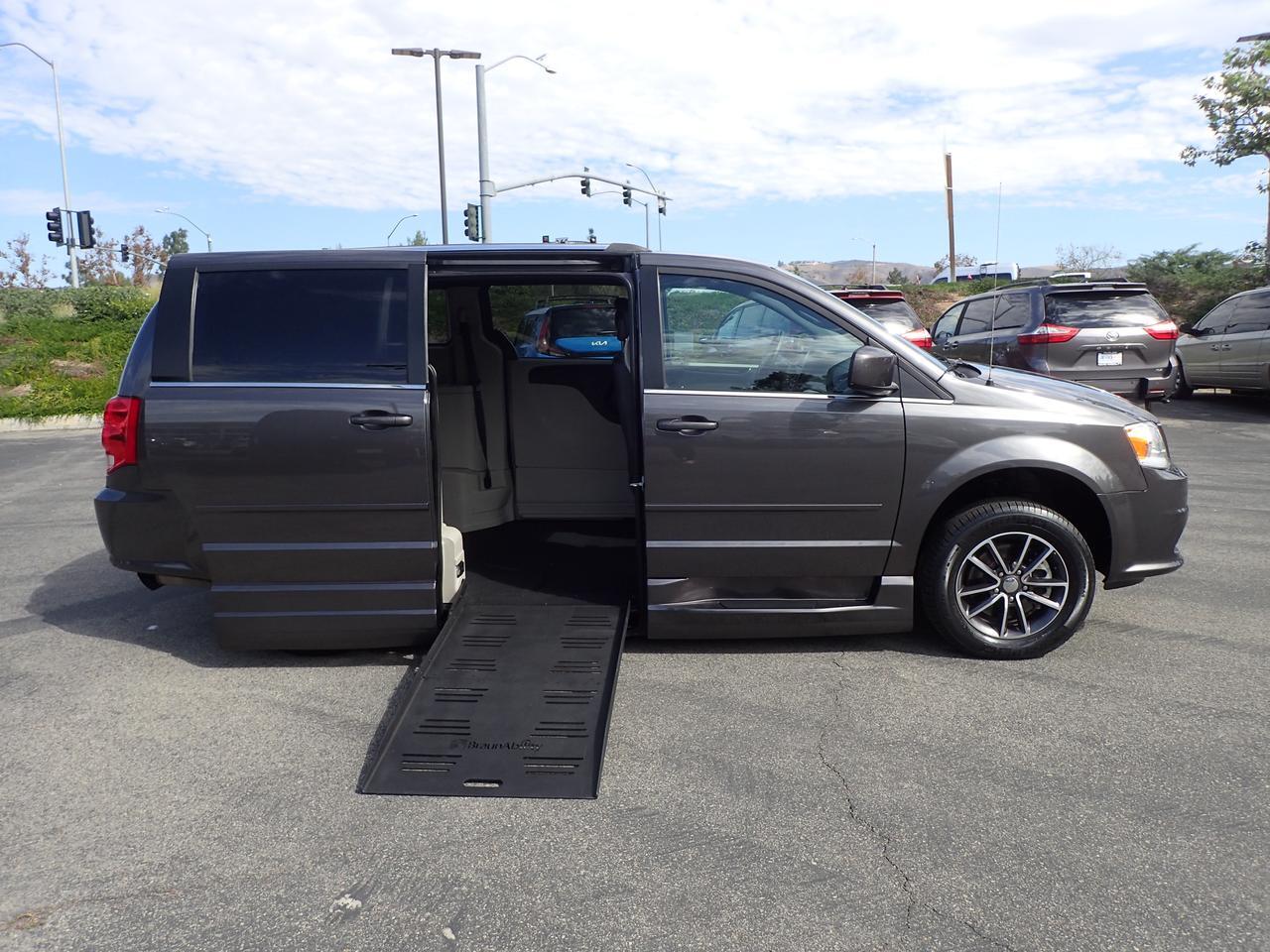 2017 Dodge Grand Caravan SXT Anaheim CA