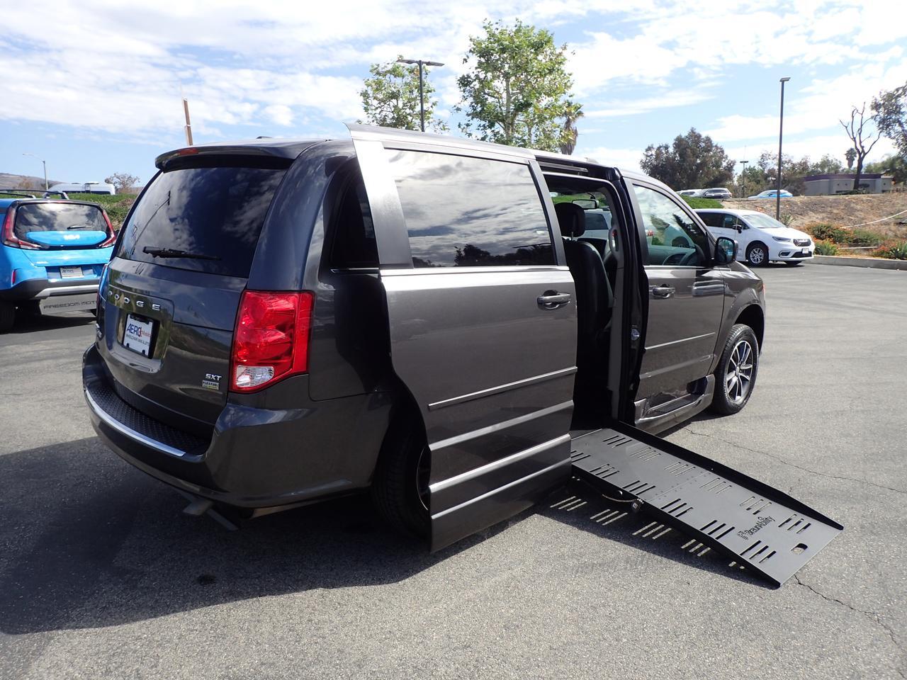 2017 Dodge Grand Caravan SXT Anaheim CA
