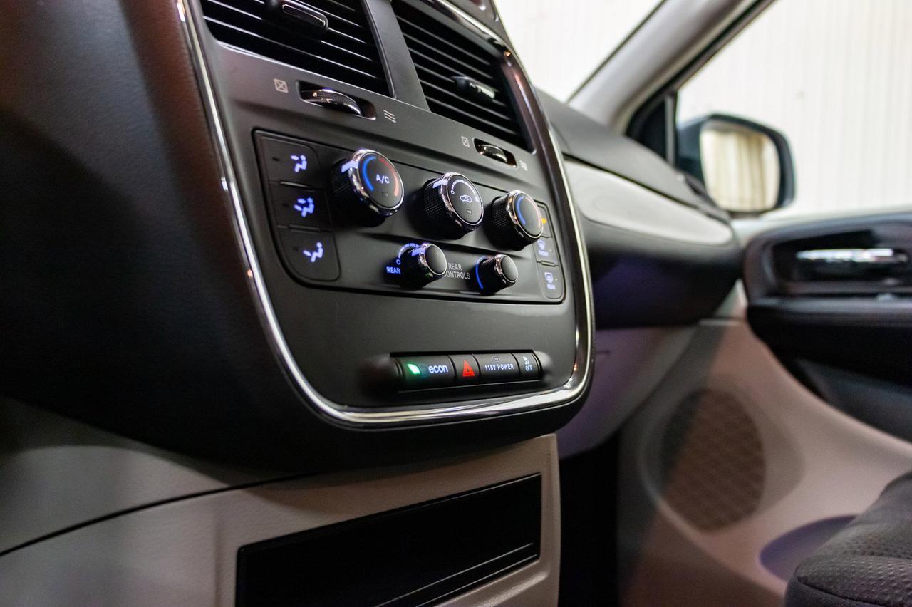 2017 Dodge Grand Caravan SXT DVD BCam Red Deer AB