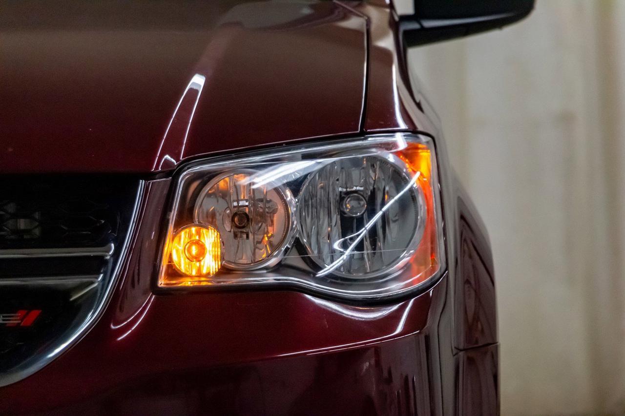 2017 Dodge Grand Caravan SXT DVD BCam Red Deer AB