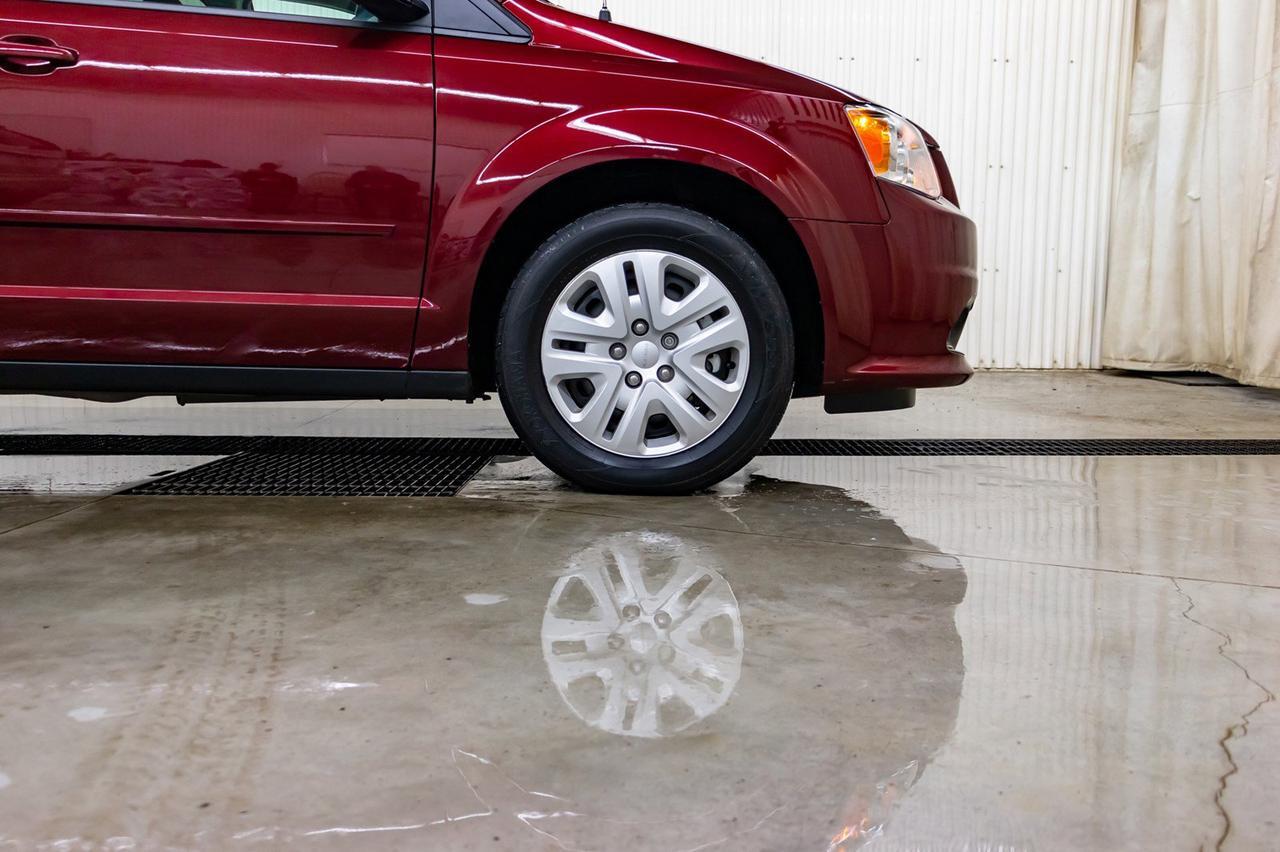 2017 Dodge Grand Caravan SXT DVD BCam Red Deer AB