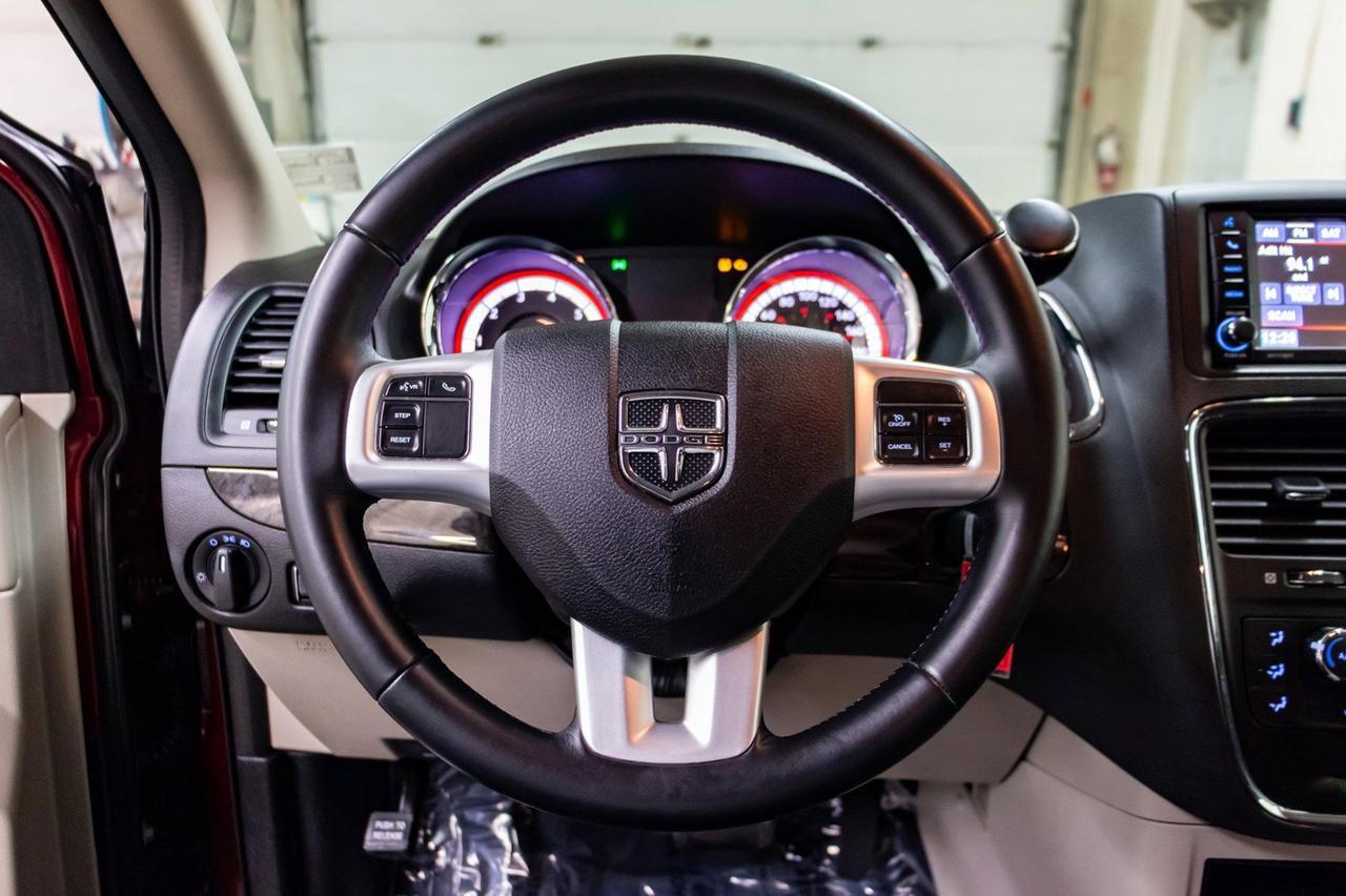 2017 Dodge Grand Caravan SXT DVD BCam Red Deer AB