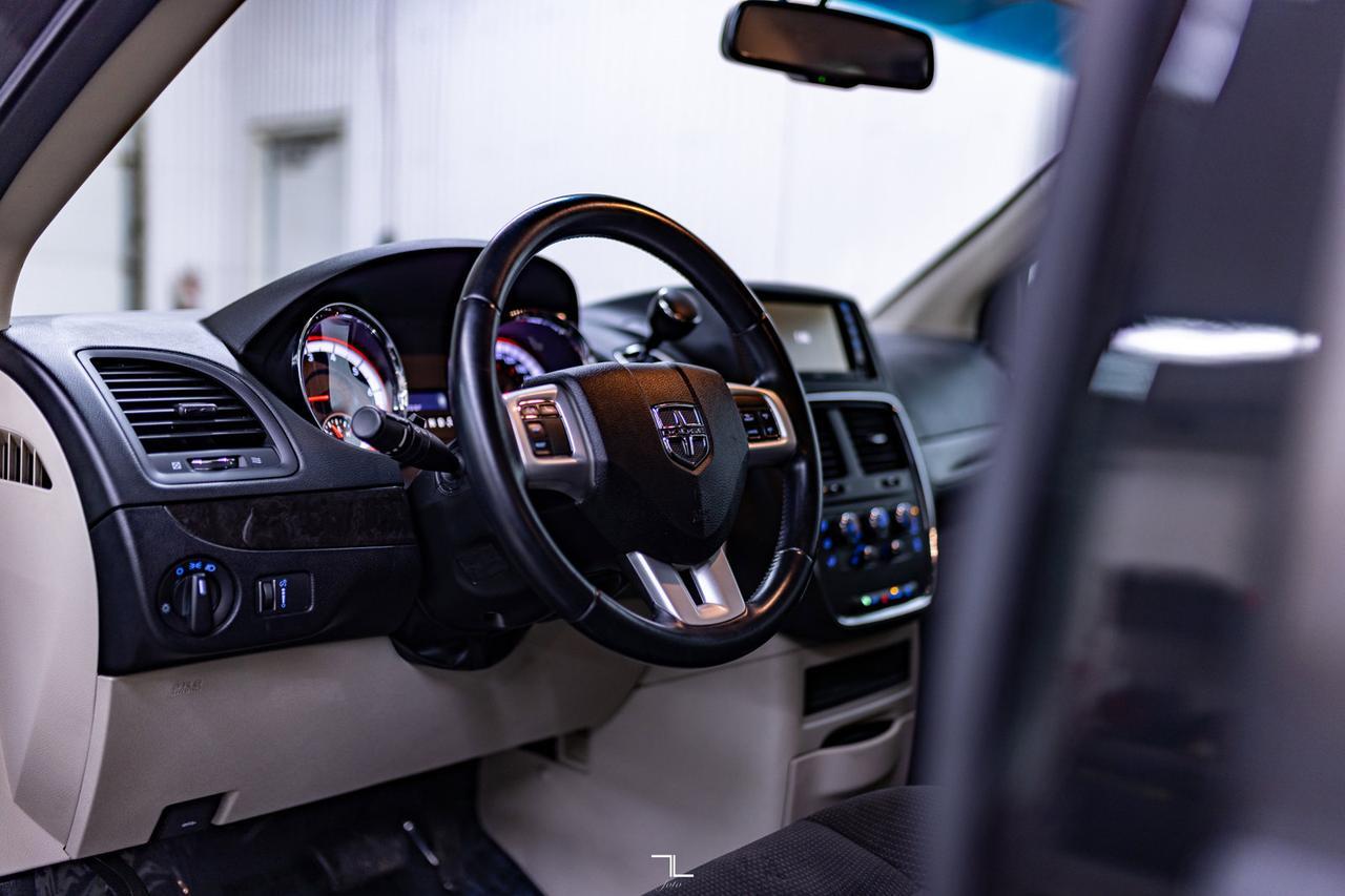 2017 Dodge Grand Caravan SXT Plus BCam DVD Red Deer AB