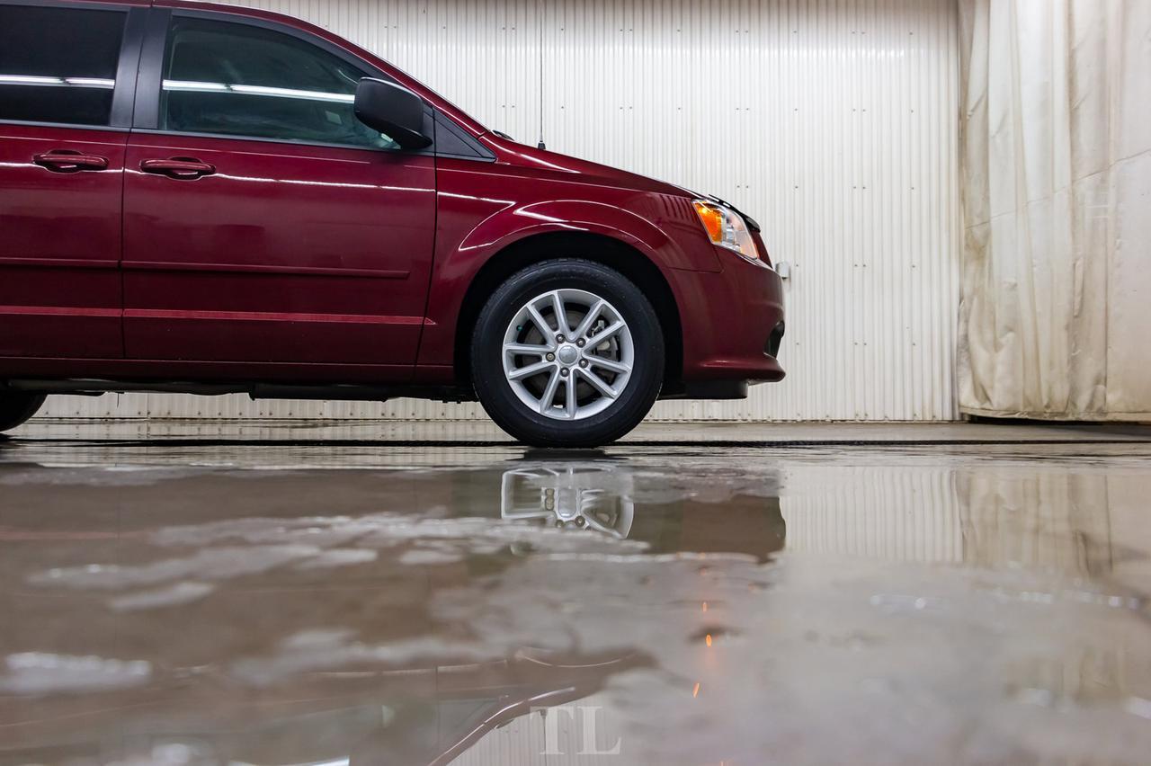 2017 Dodge Grand Caravan SXT Plus BCam DVD Red Deer AB