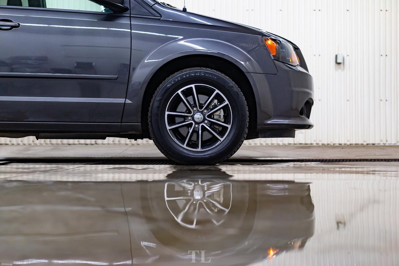 2017 Dodge Grand Caravan SXT Plus BCam TV DVD Red Deer AB