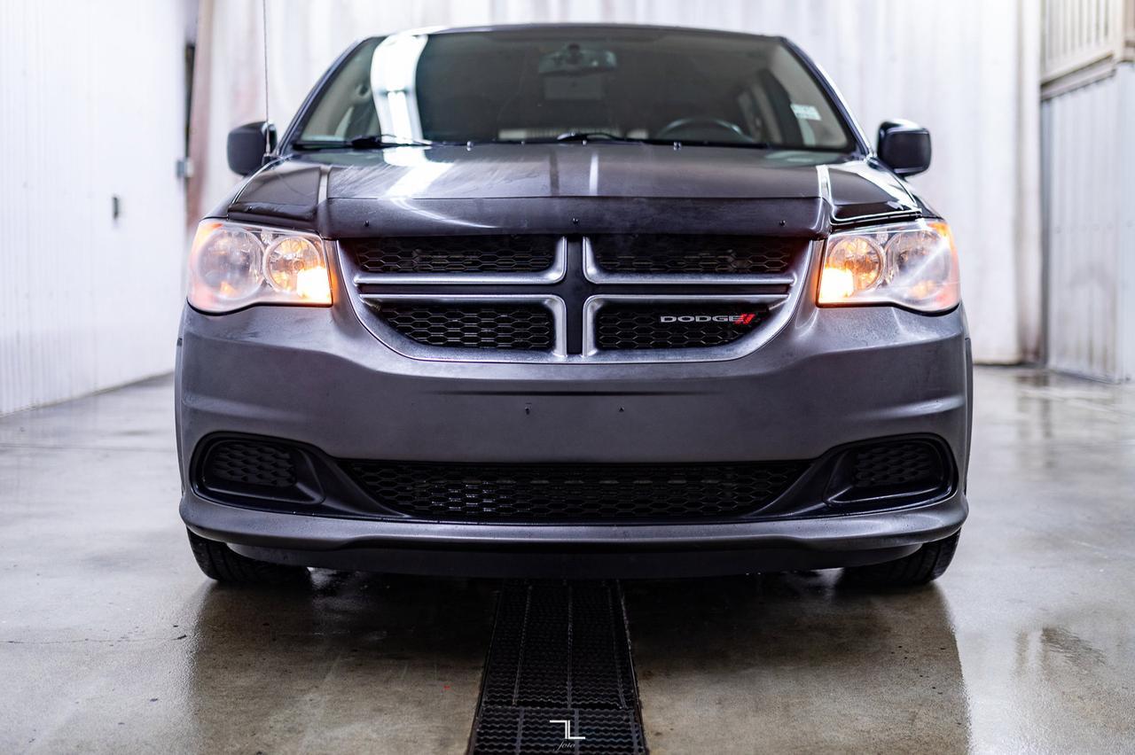 2017 Dodge Grand Caravan SXT Plus BCam TV Red Deer AB