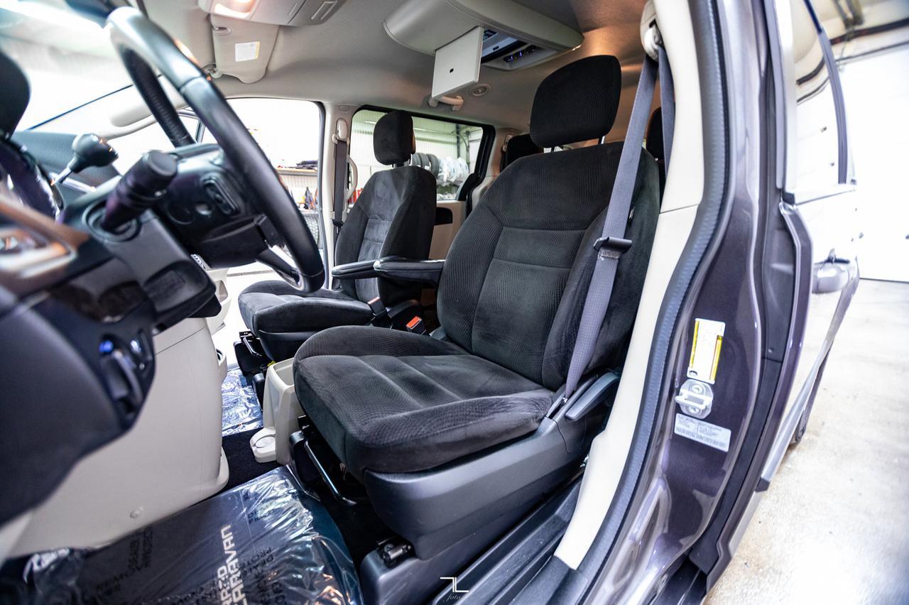 2017 Dodge Grand Caravan SXT Plus BCam TV Red Deer AB