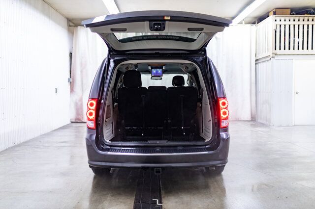 2017 Dodge Grand Caravan SXT Plus BCam TV Red Deer AB