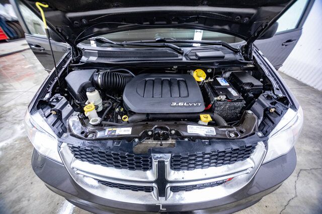 2017 Dodge Grand Caravan SXT Plus BCam TV Red Deer AB