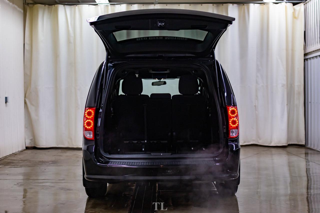 2017 Dodge Grand Caravan SXT Plus BCam TV Red Deer AB